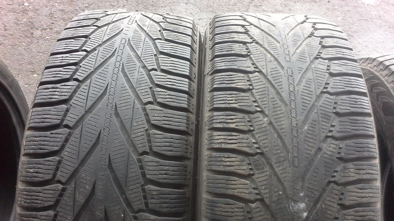 lamellrehv Nokian Hakkapeliita R2