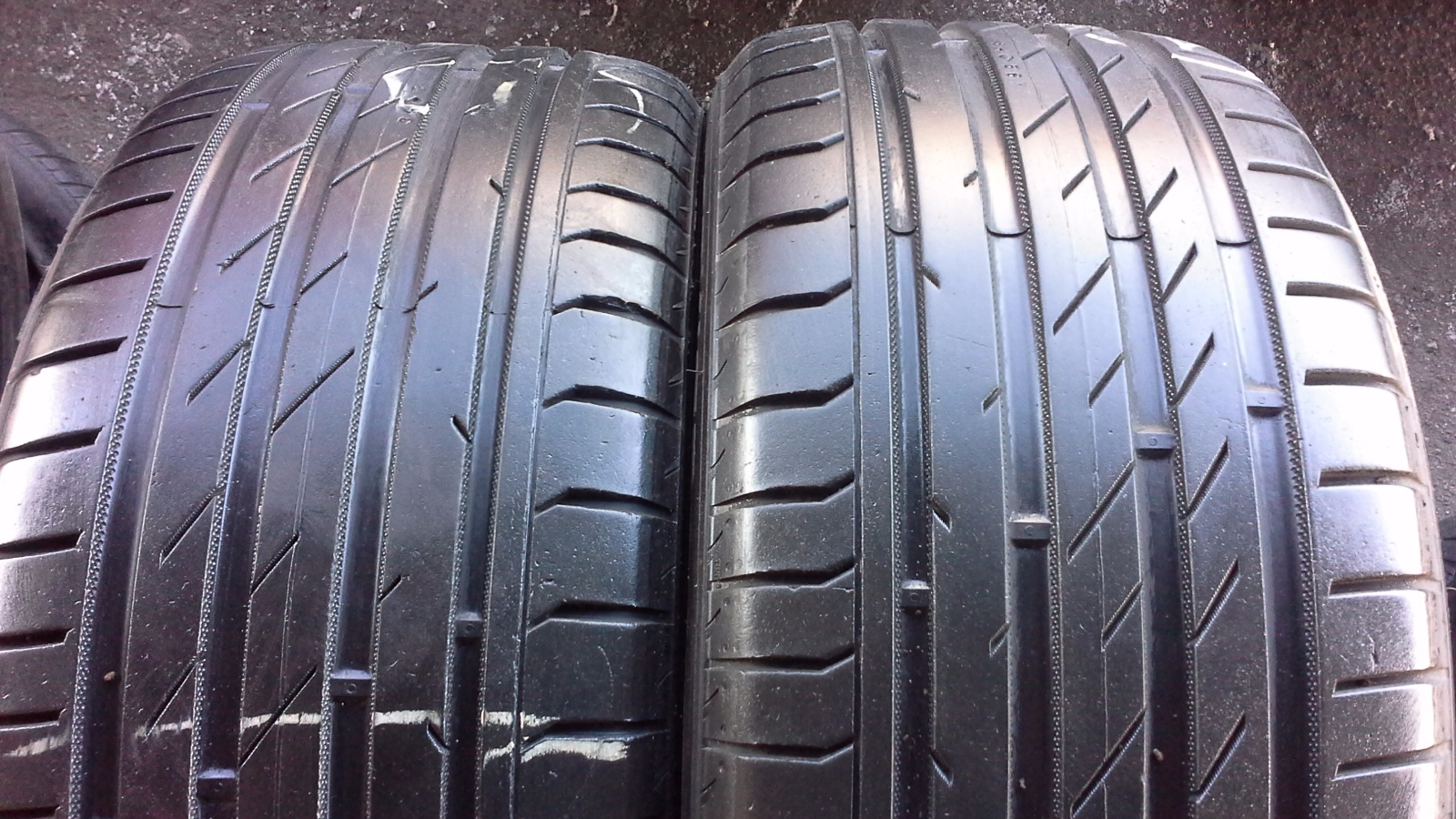 suverehv Nokian Hakka Black