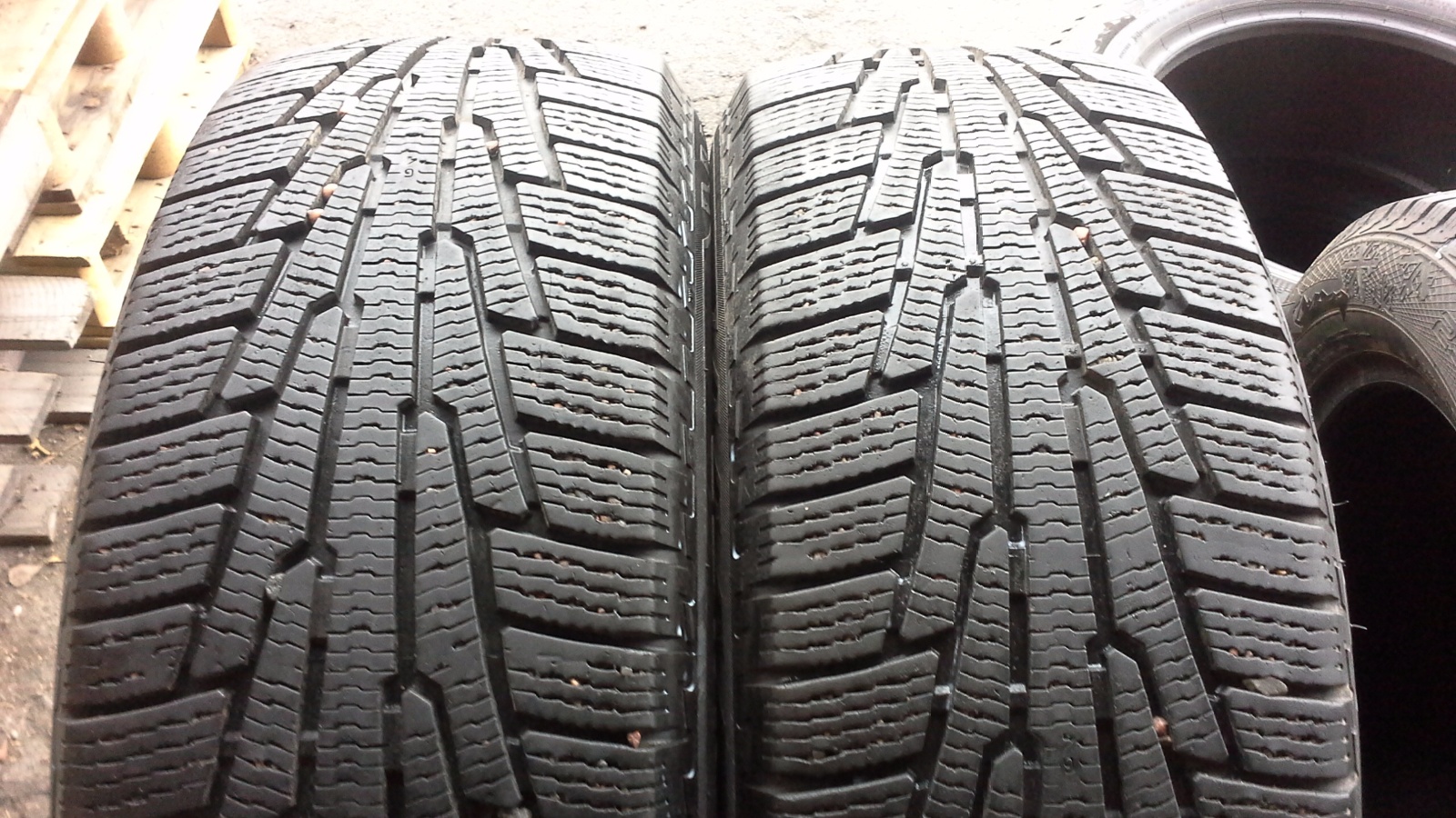 lamellrehv Nokian Hakkapeliitta R2