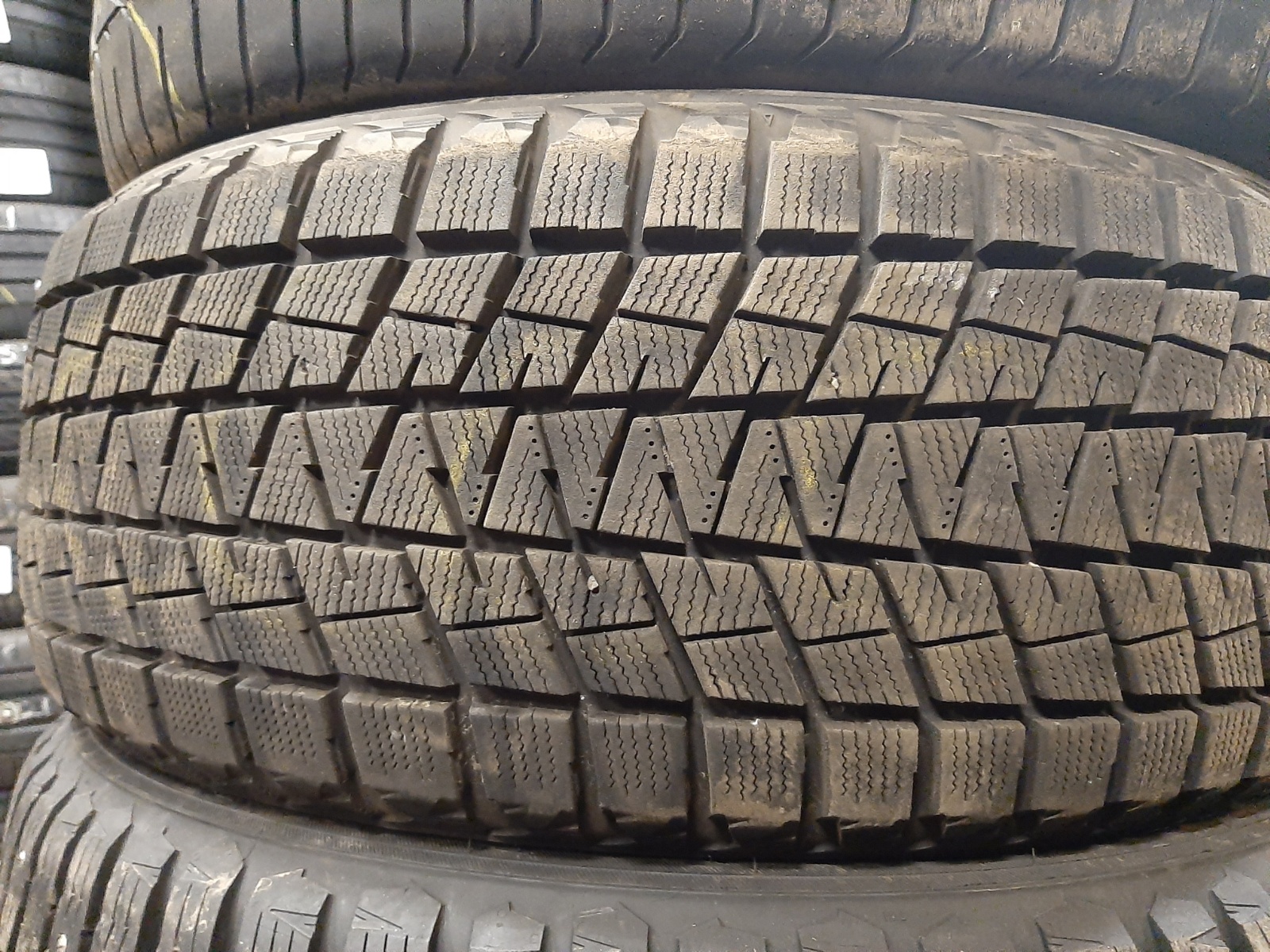 lamellrehv Bridgestone BLIZZAK DM-V1