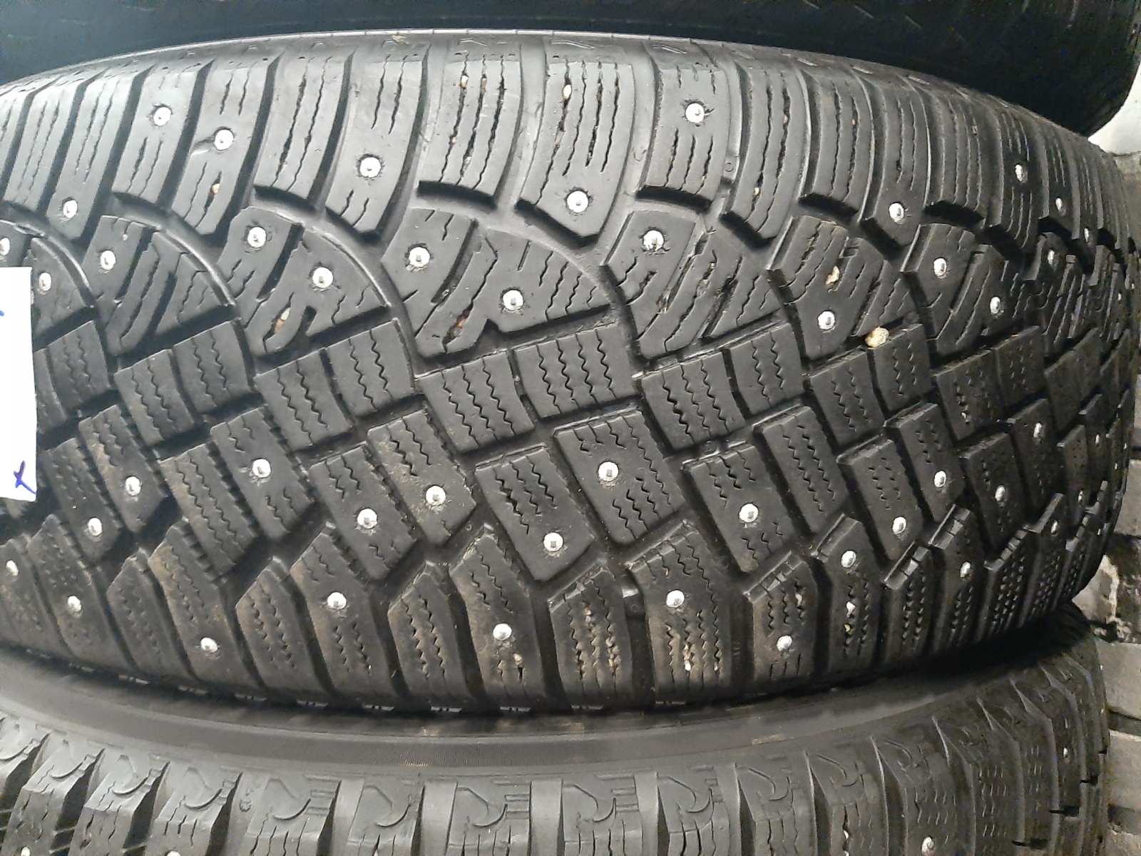 naastrehv Continental Conti Ice Contact 2