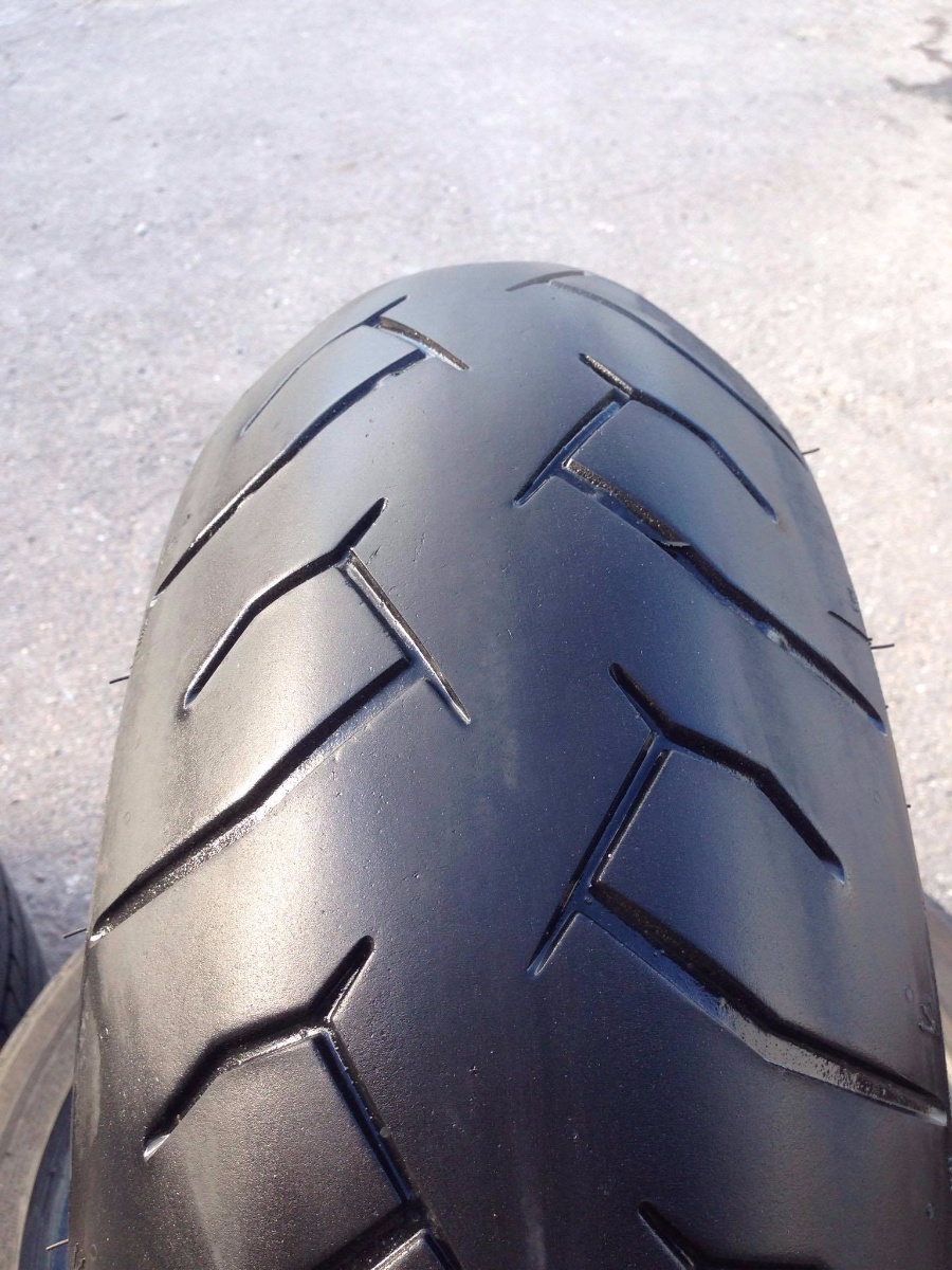 suverehv Pirelli DIABLO ROAD