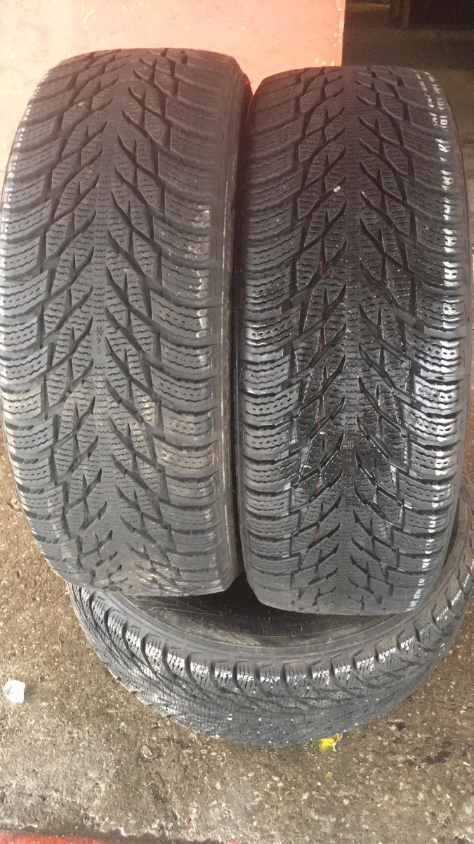lamellrehv Nokian Hakkapeliitta R2
