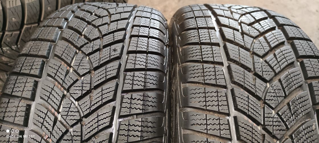 lamellrehv Goodyear UltraGrip Ice 2