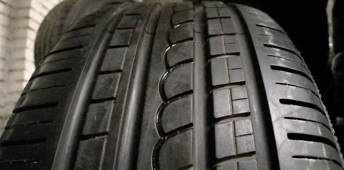 suverehv Pirelli P ZERO ROSSO