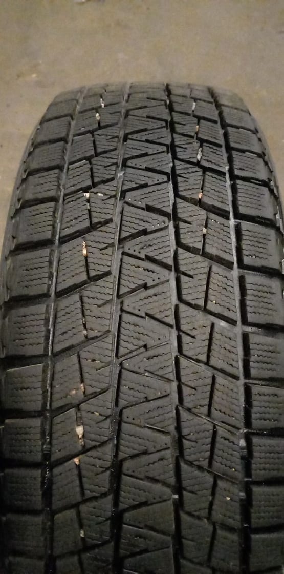 lamellrehv Bridgestone BLIZZAK DM-V1