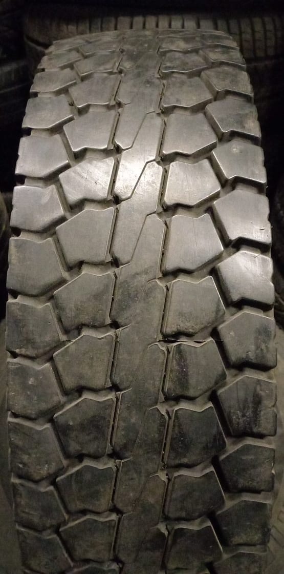 suverehv Pirelli TR85 Amaranto