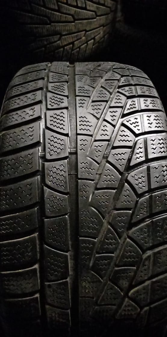 lamellrehv Pirelli SottoZero Winter 240