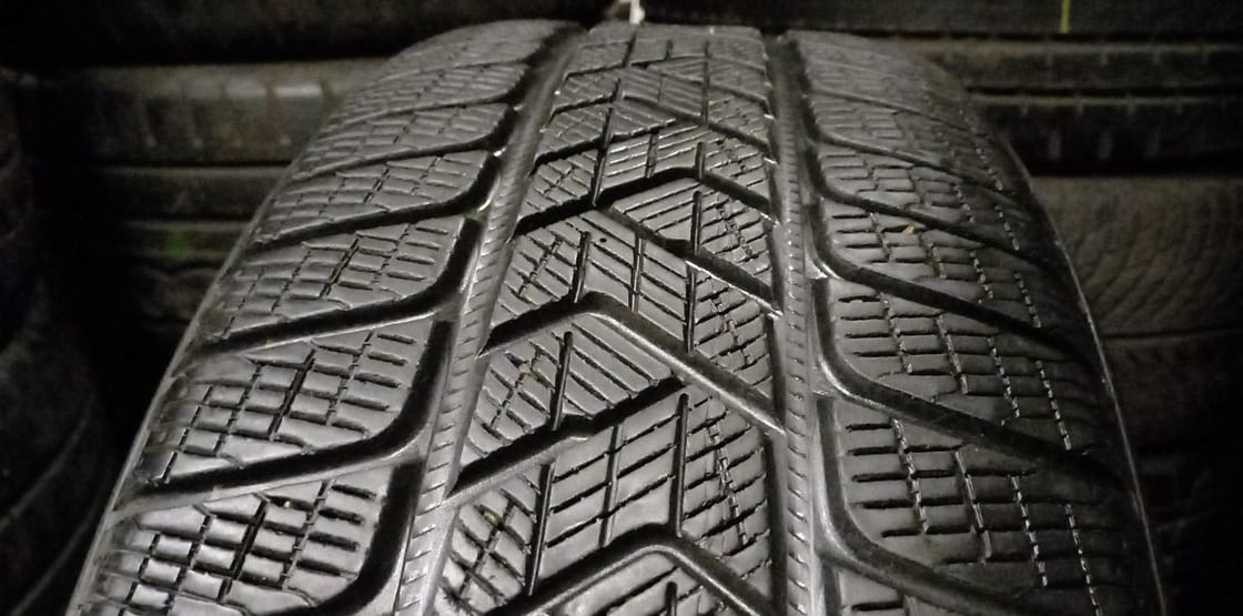 lamellrehv Pirelli Scorpion Winter