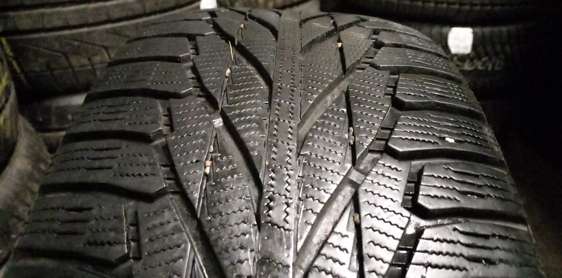 lamellrehv Nokian Hakkapeliitta R2