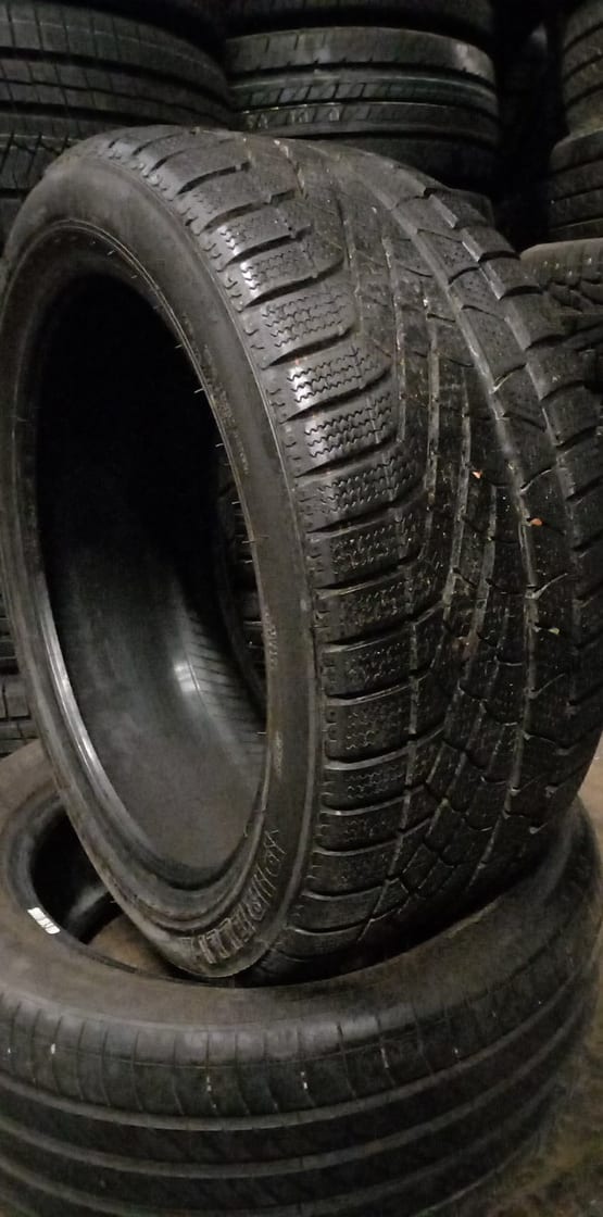 lamellrehv Pirelli SottoZero Winter 240