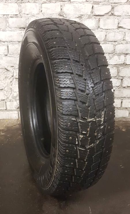 naastrehv Kumho Power Grip KC11