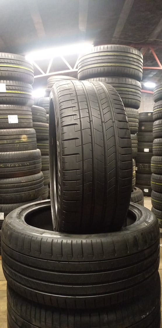 suverehv Pirelli P ZERO THE HERO