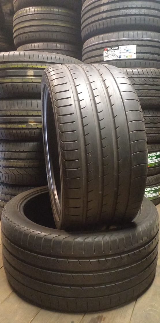 suverehv Yokohama Advan Sport V105