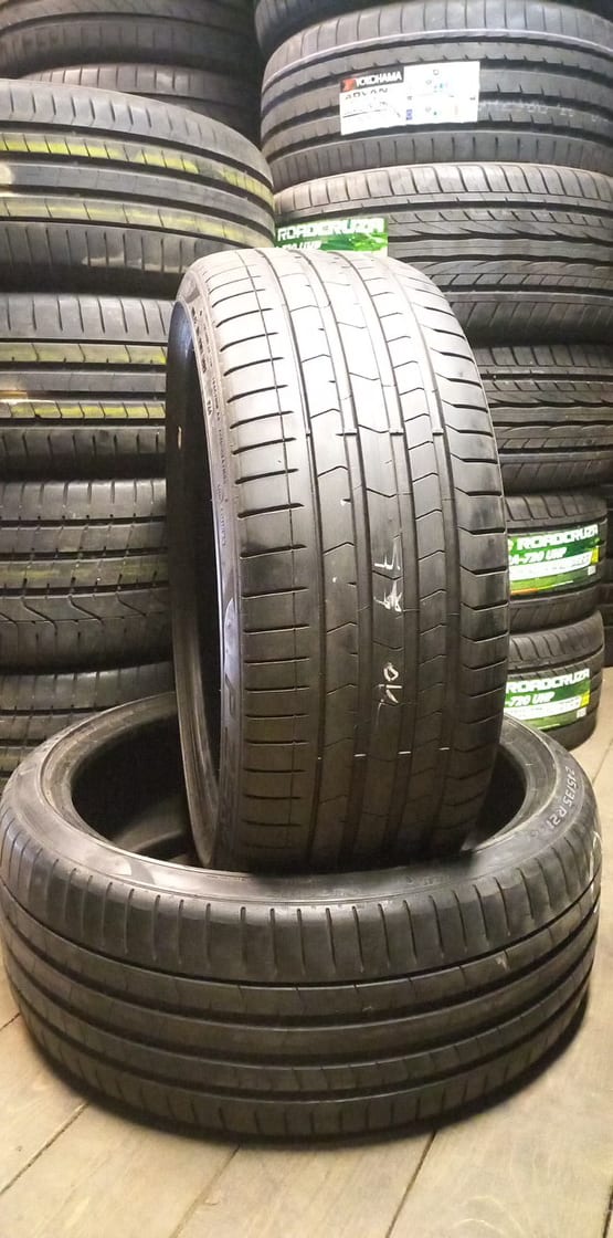 suverehv Pirelli P ZERO THE HERO