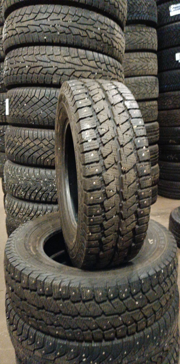 naastrehv Continental Vanco Ice Contact