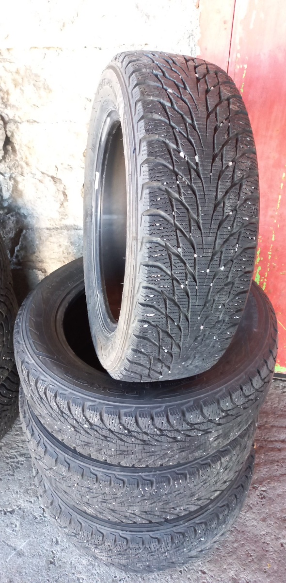 lamellrehv Nokian Hakkapeliitta R2