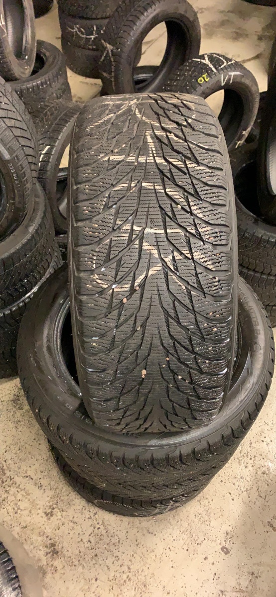 lamellrehv Nokian Hakkapeliitta R2