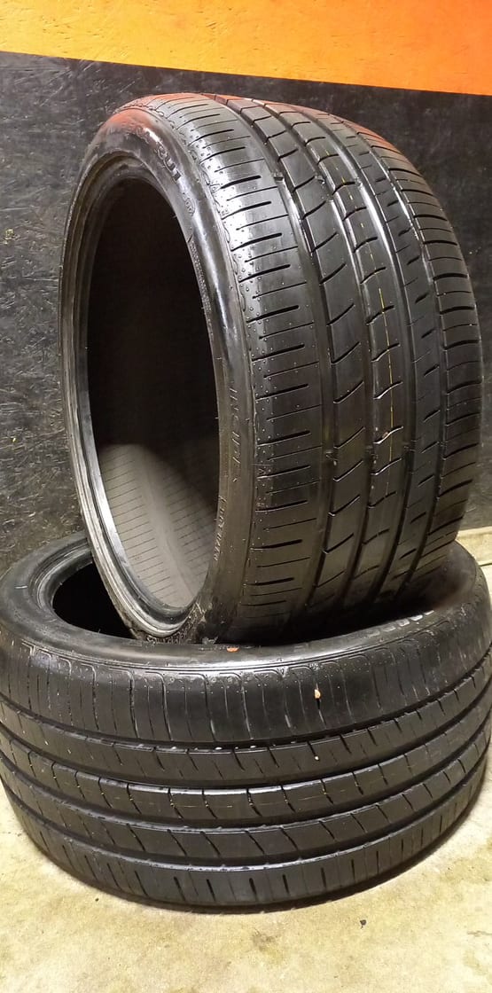 suverehv Roadstone N`FERA SU4