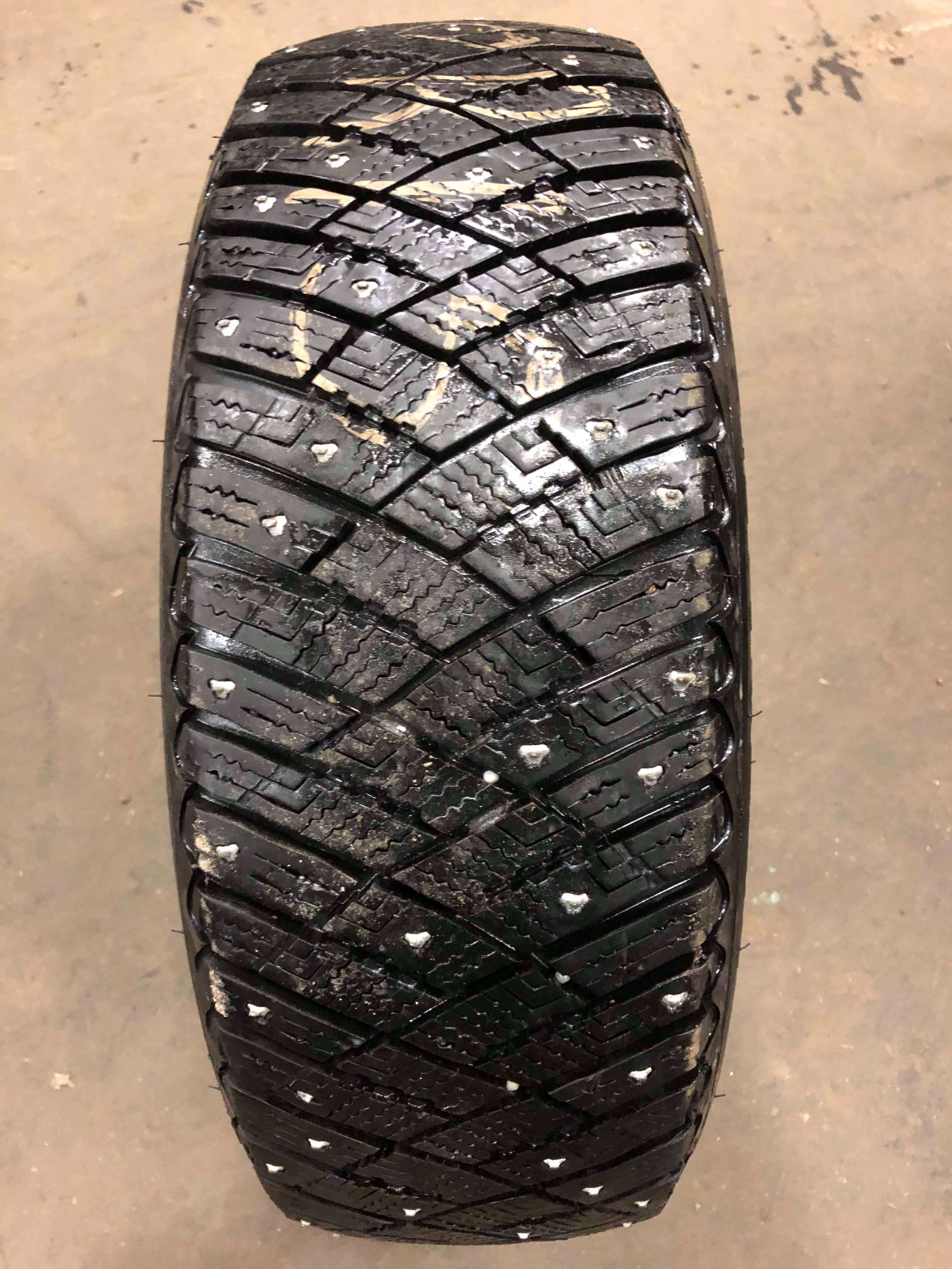 naastrehv Goodyear Ultra Grip Ice Arctic