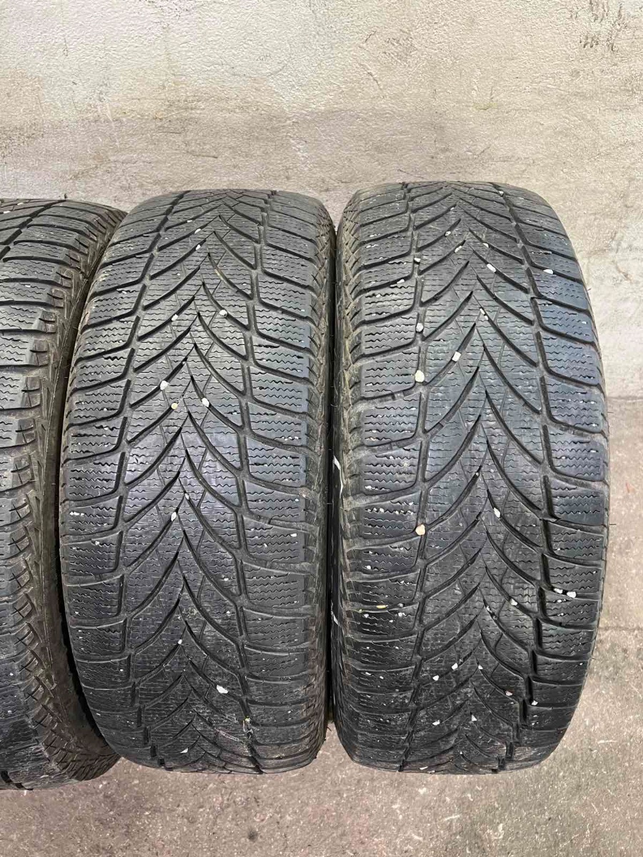 lamellrehv Goodyear UltraGrip Ice 2