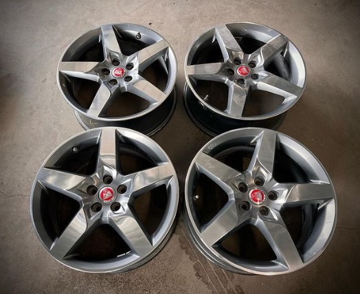 valuveljed Jaguar Original
