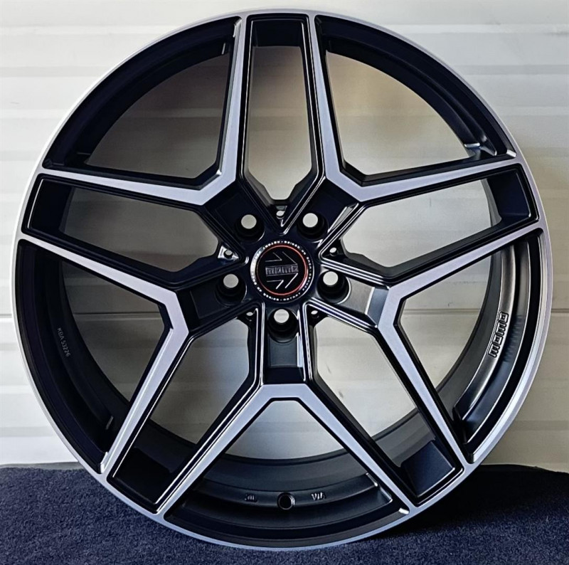 valuveljed Momo BMW/Audi/Mercedes