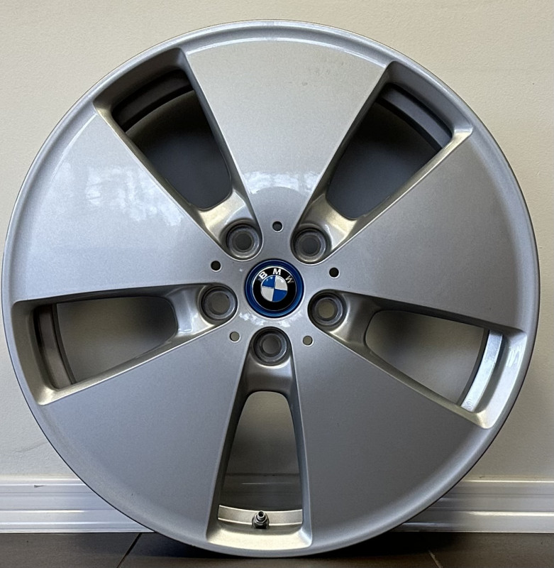 valuveljed BMW Original I3