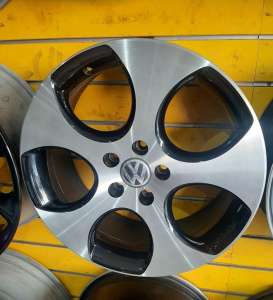aluvanteet VW Original