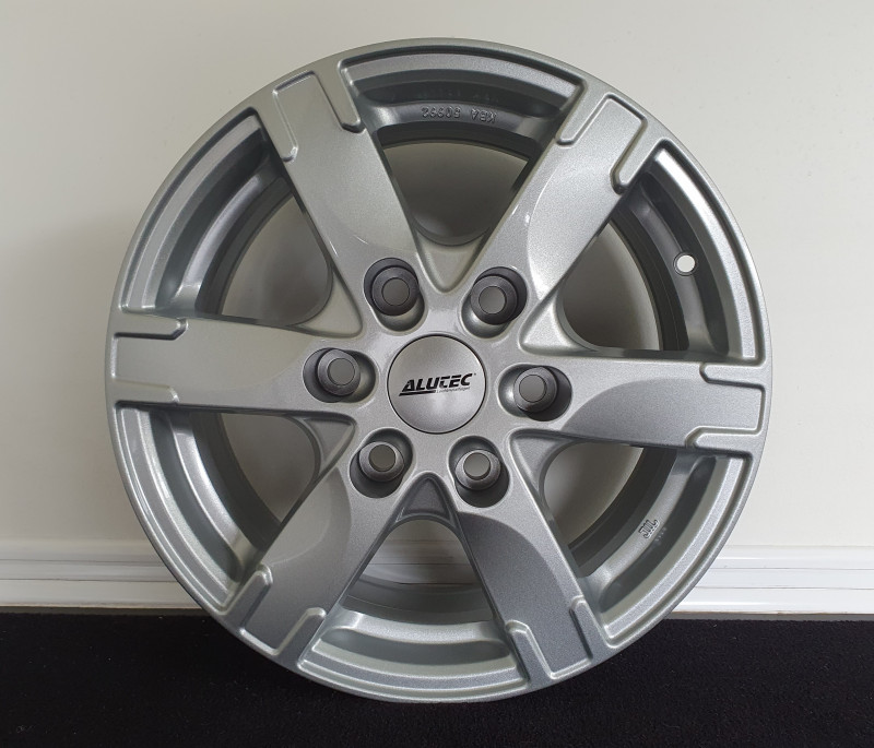 valuveljed Alutec Nissan