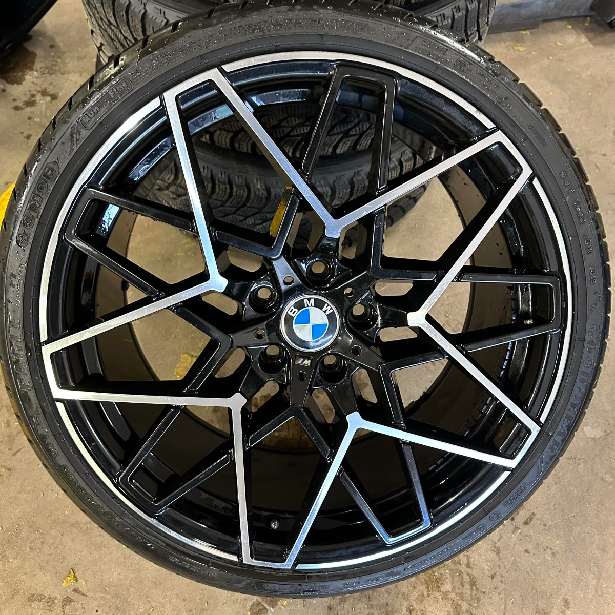 valuveljed Replica BMW