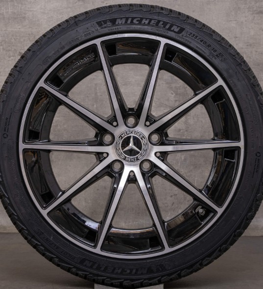 valuveljed Mercedes-Benz A1184010500 (CLA 35 AMG C118/X118)