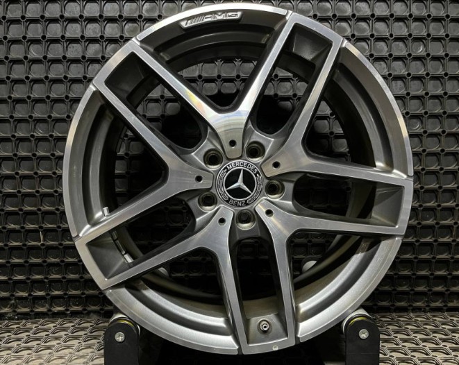 valuveljed Mercedes-Benz A2534011800 (GLC X253/GLC Coupe C253/GLC 43 AMG)