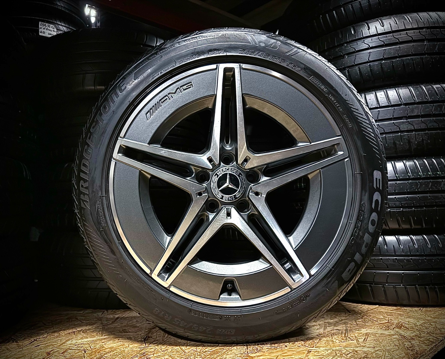 valuveljed Mercedes Benz C-Class Hybrid DEMO