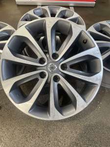 aluvanteet Nissan Originaal